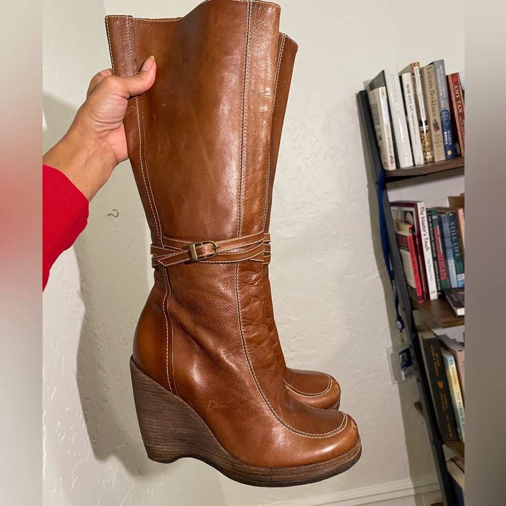 Women’s Schutz  retro leather wedge boots. Size 6. GUC.